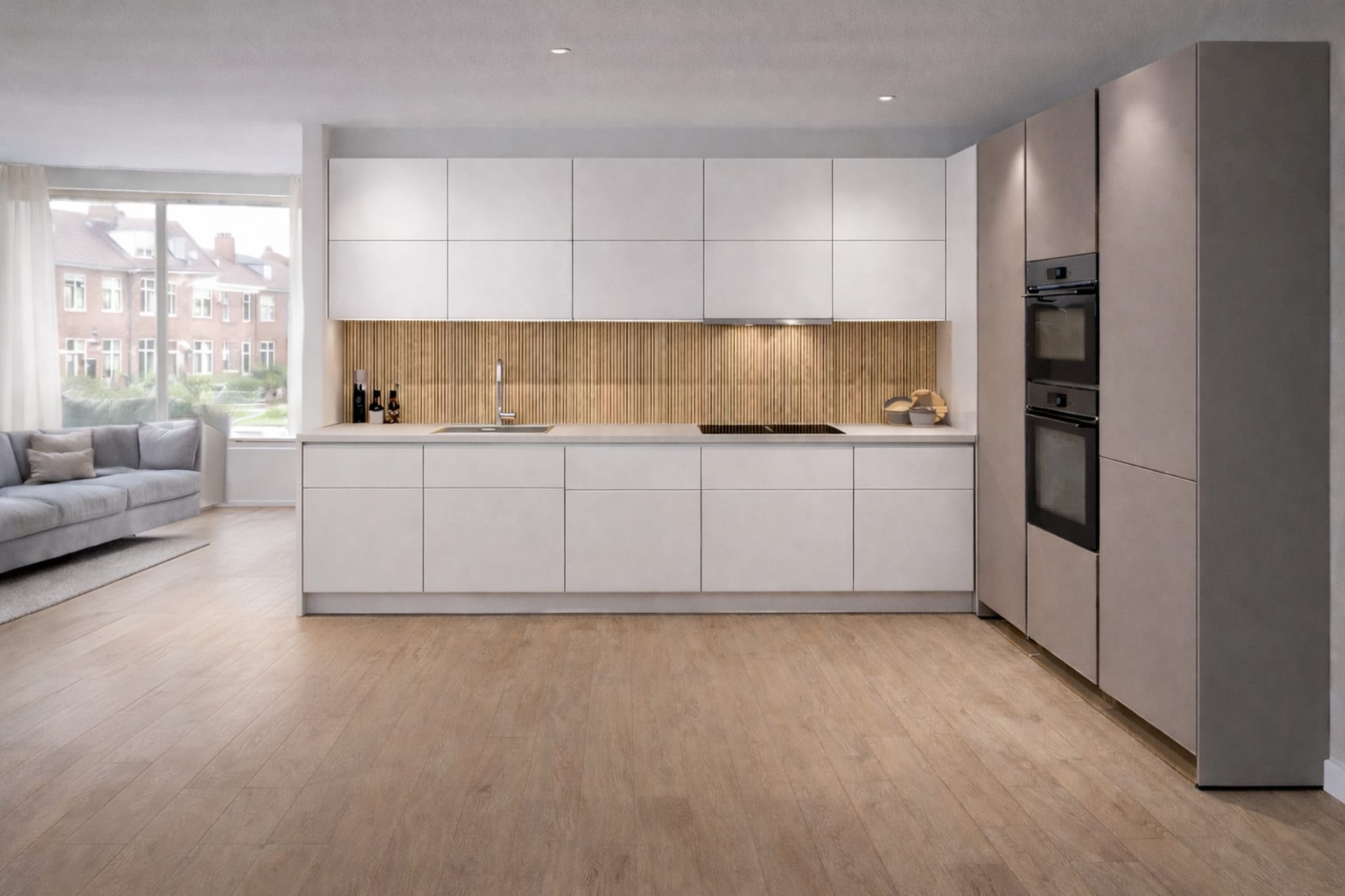 Moderne Nordic warm eilandkeuken van Kitchen4All met greeploze witte en grijze fronten en houtlook werkblad.