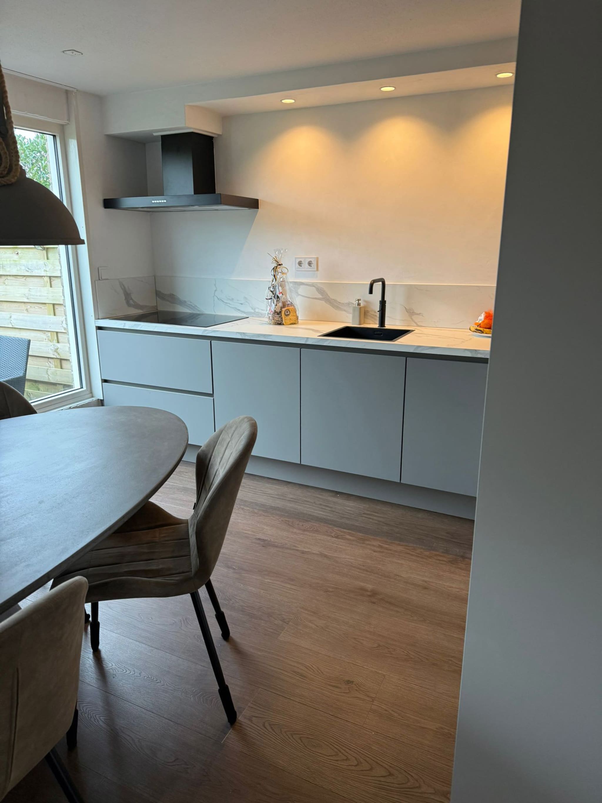 Opgeleverde keuken - Frisse moderne