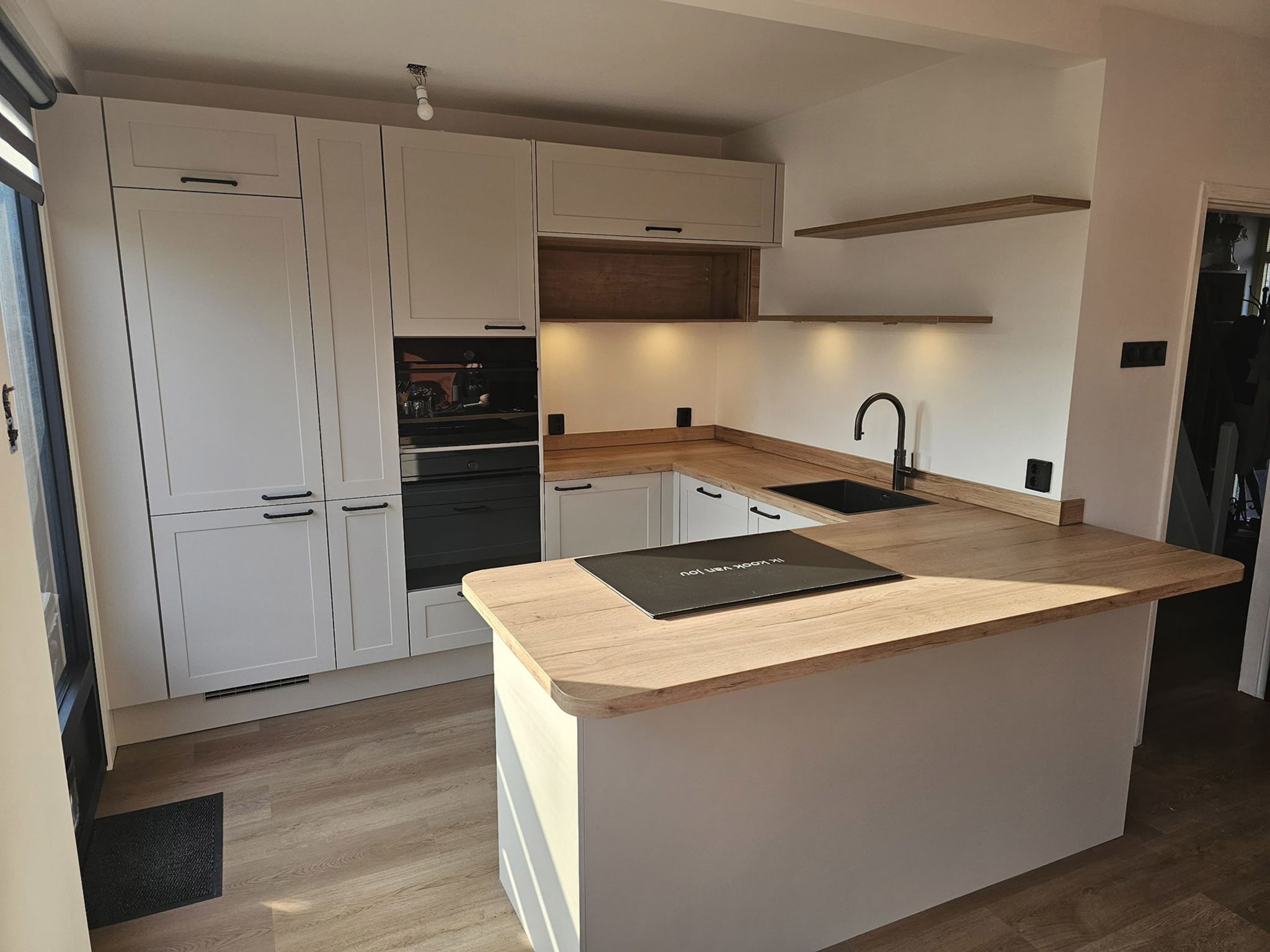 Opgeleverde keuken - Landelijk modern