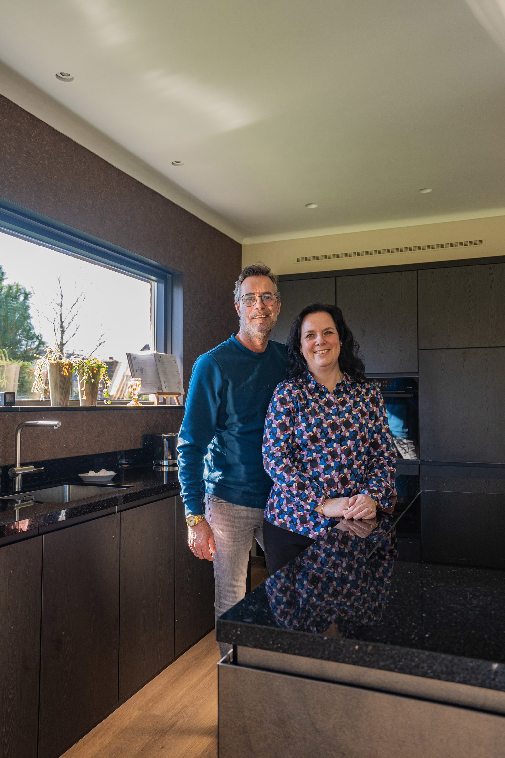Rick en Bianca in hun keuken in Doetinchem