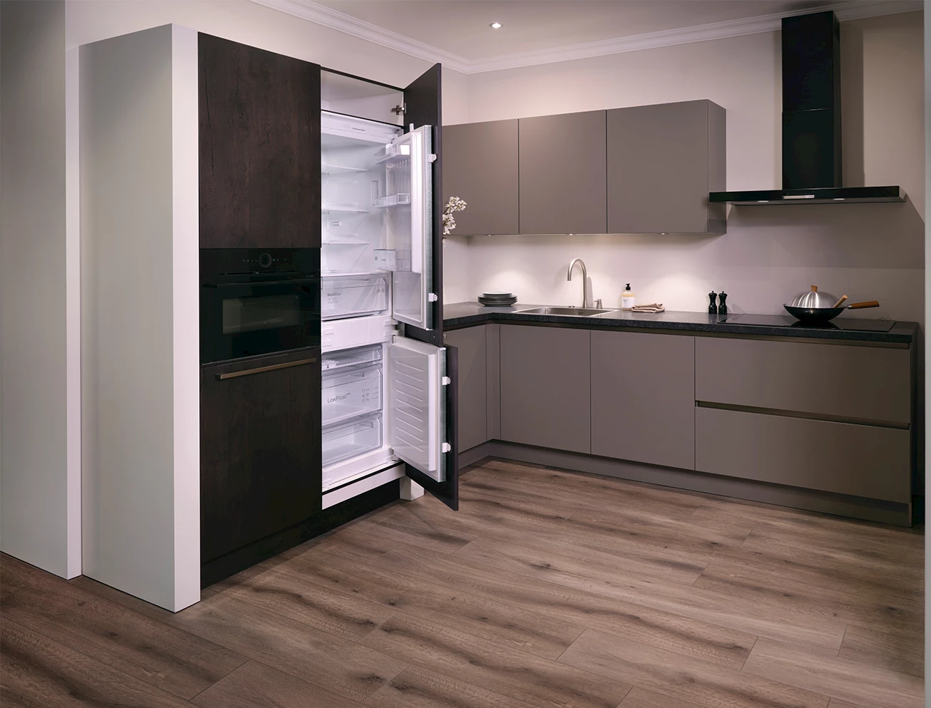 Schoonmaken koel-vriescombinatie