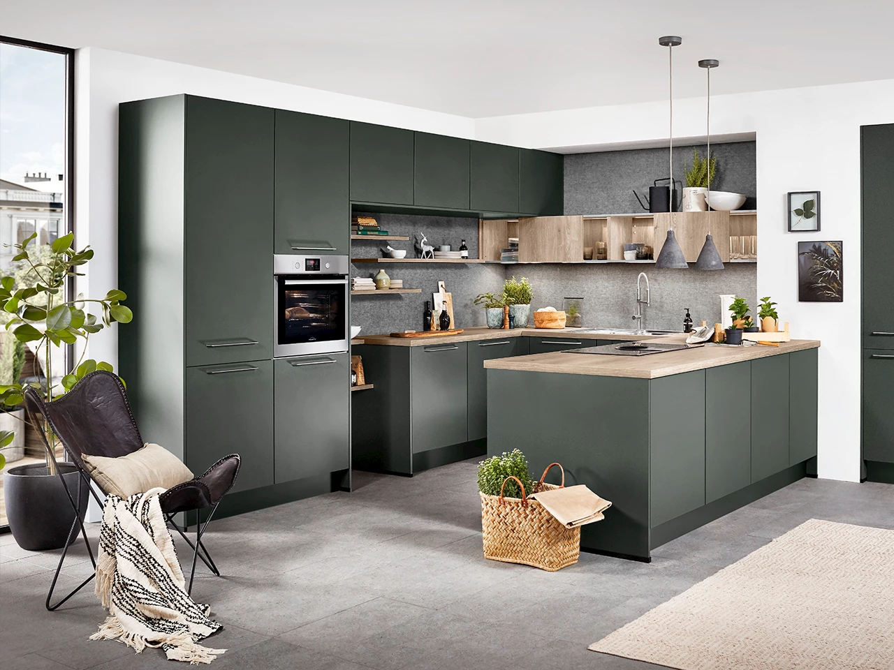 Groene moderne keuken met hout