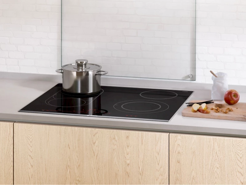 Inductiekookplaat in keuken