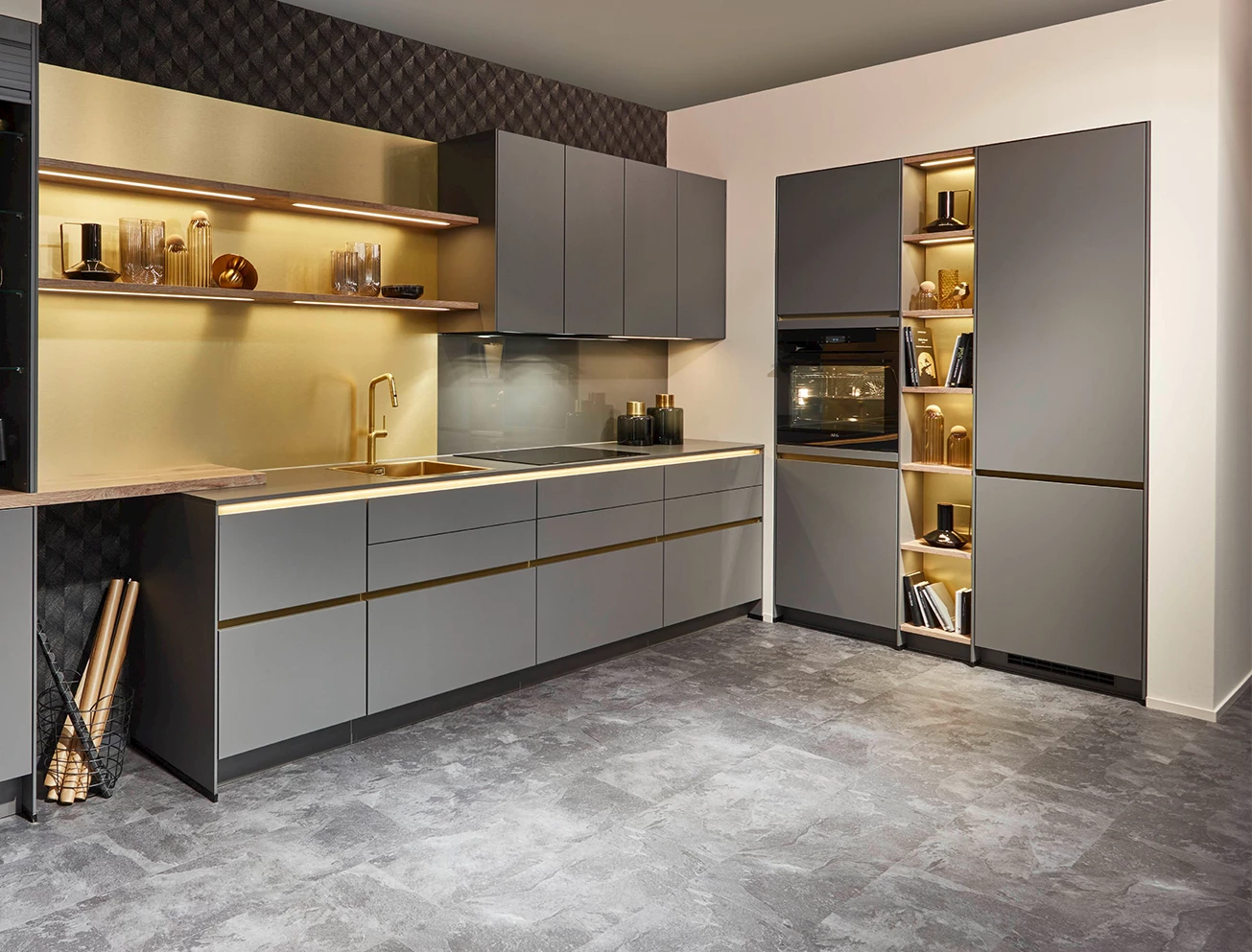 Antraciet keuken greeploos