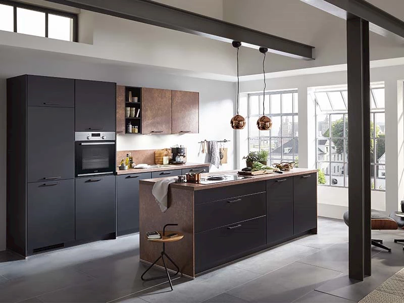 Inspiratie zwarte keuken met eiland