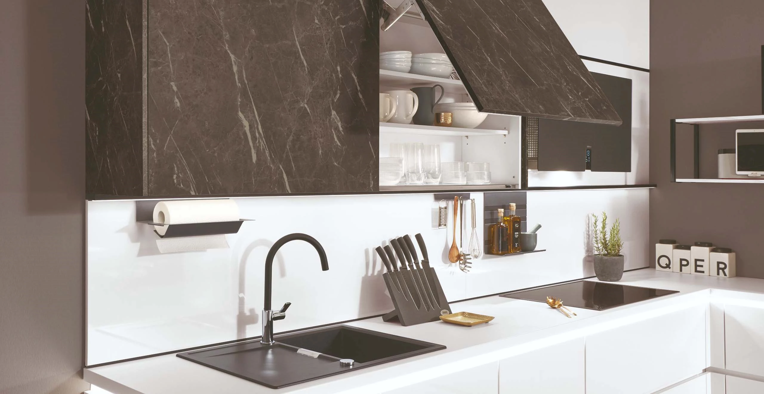 Montageweken header website k4a