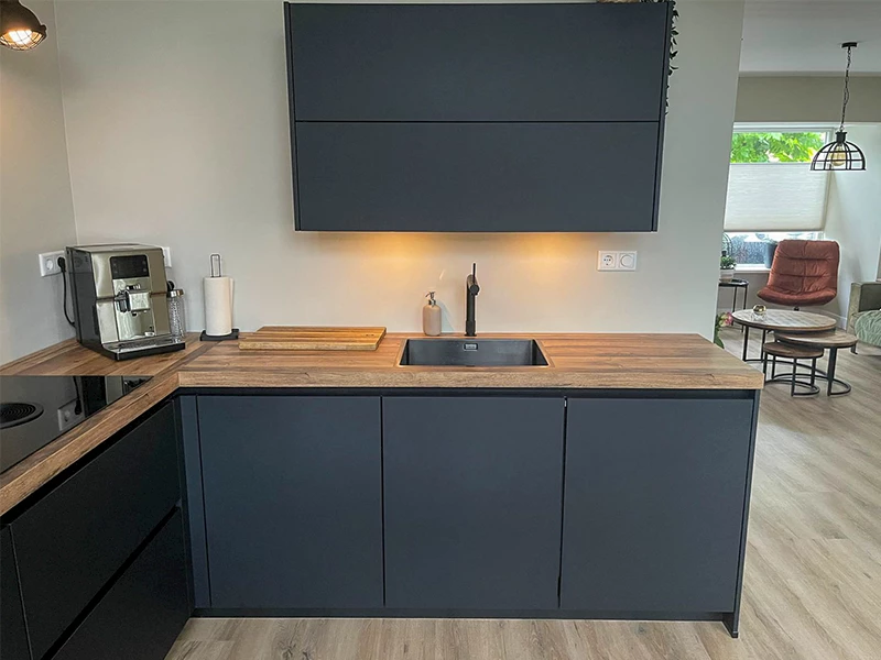 Grafiet zwarte keukens