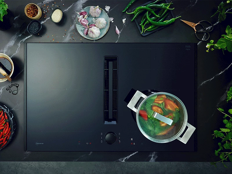 Mat zwarte keukenapparatuur