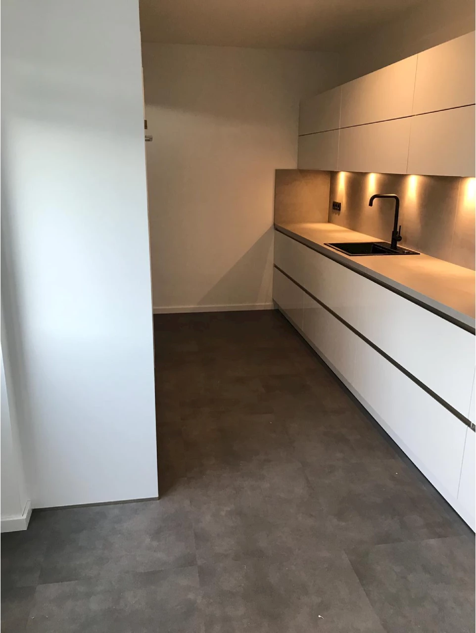Betonlook keukenvloer