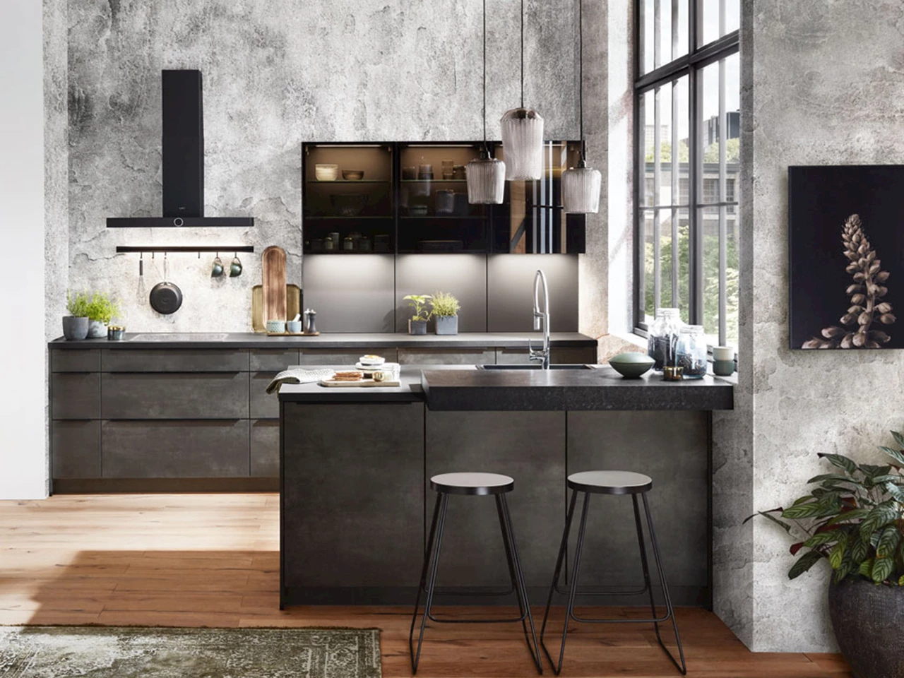 Moderne parallel keuken met bar