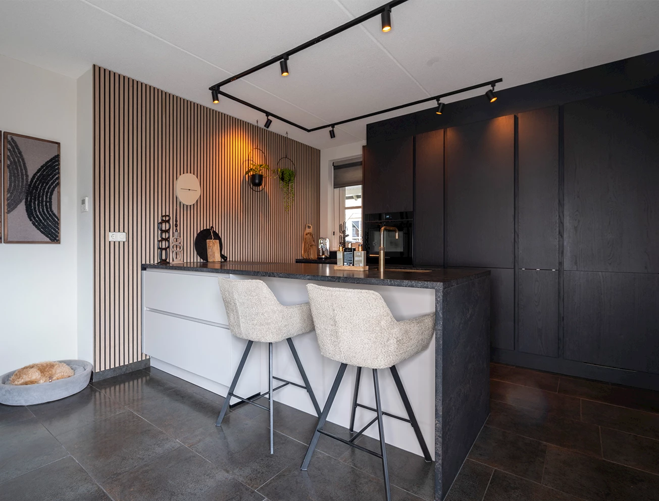 Op zoek naar een parallel keuken met raam? Kitchen4All