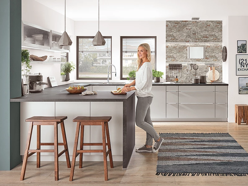 U-vorm keuken met bar