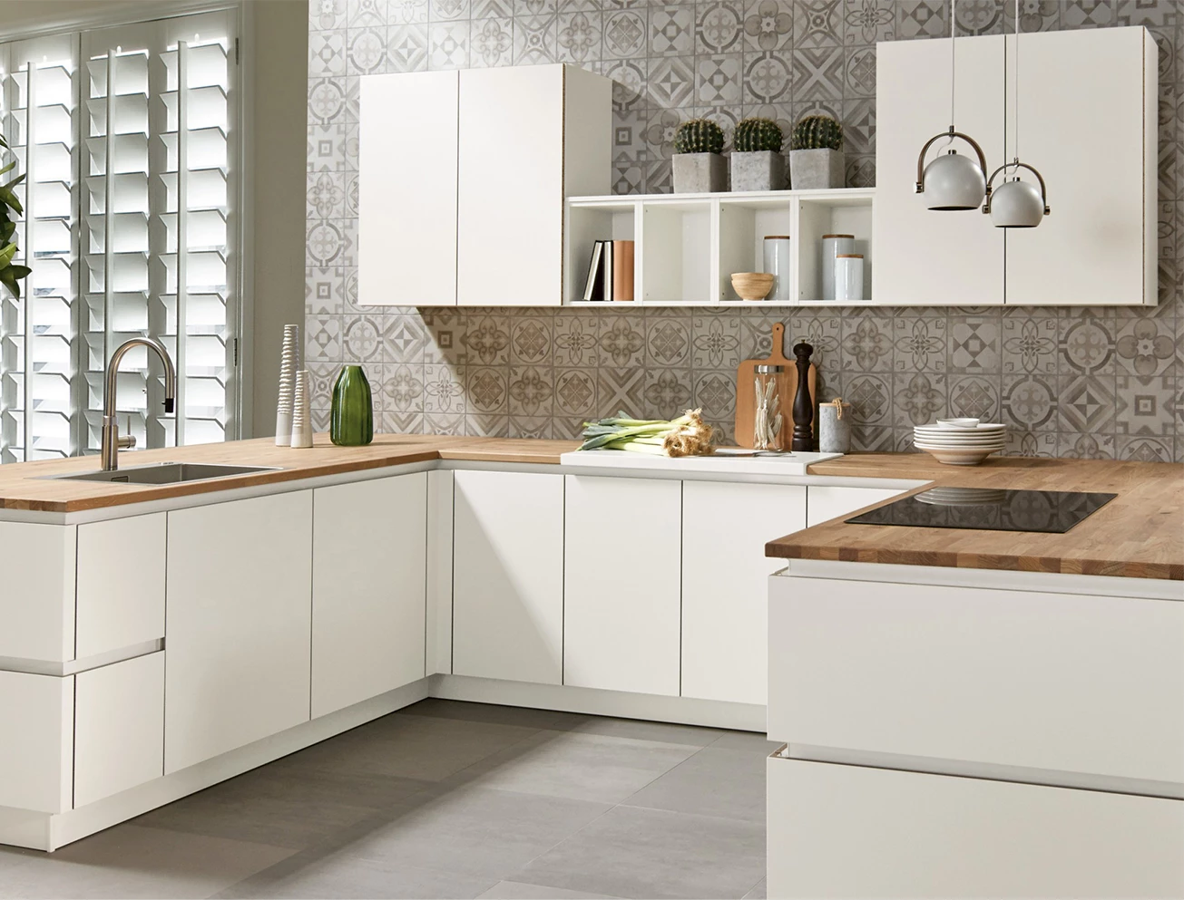 Witte klassieke keuken