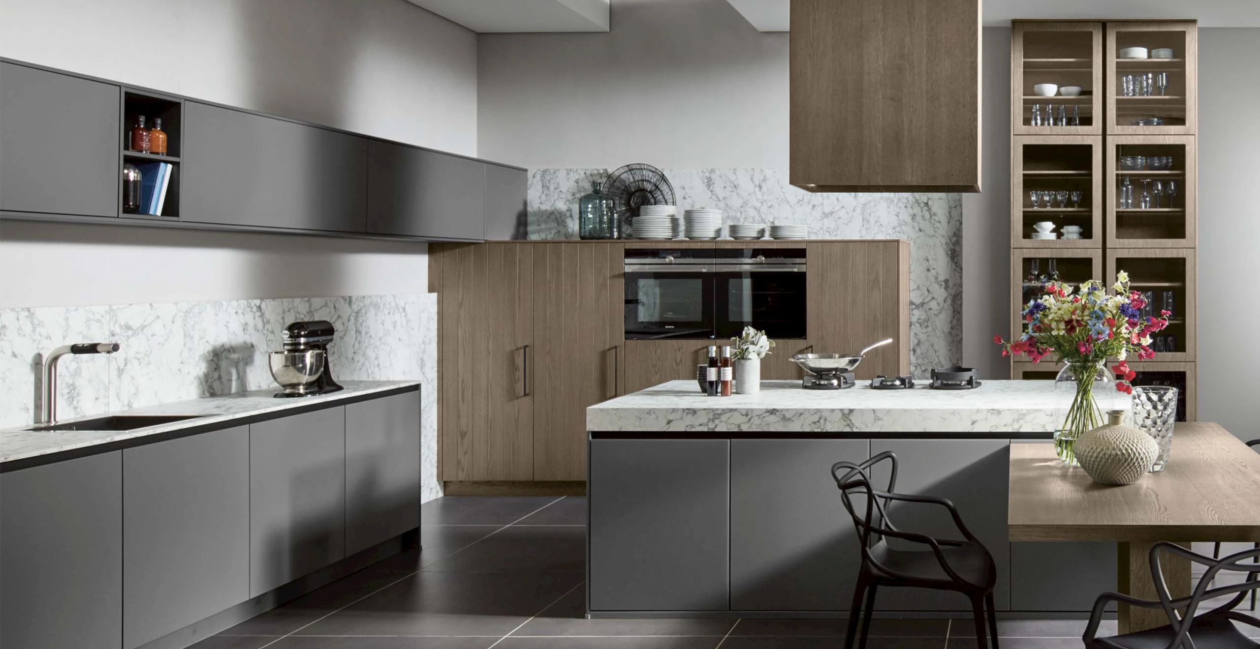 Landelijke grijze keuken