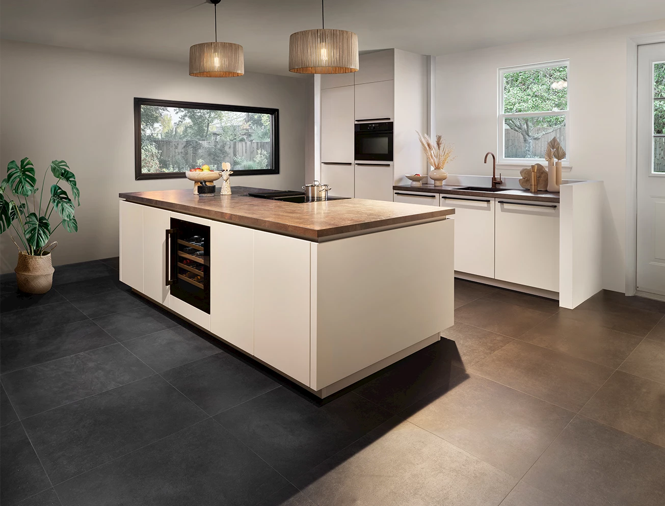 Op zoek naar een parallel keuken met raam? Kitchen4All
