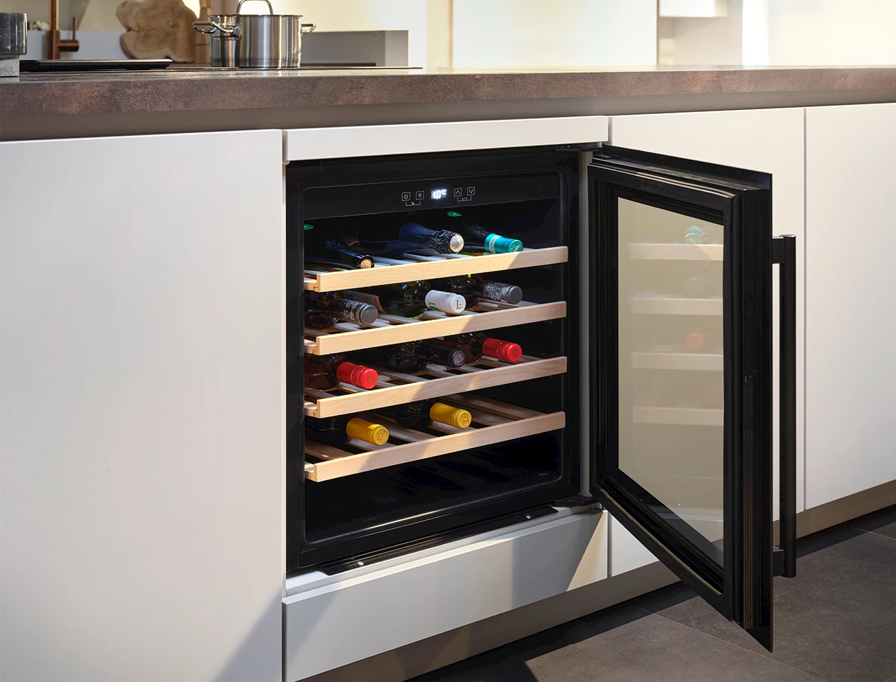 Tips schoonmaken wijnklimaatkast