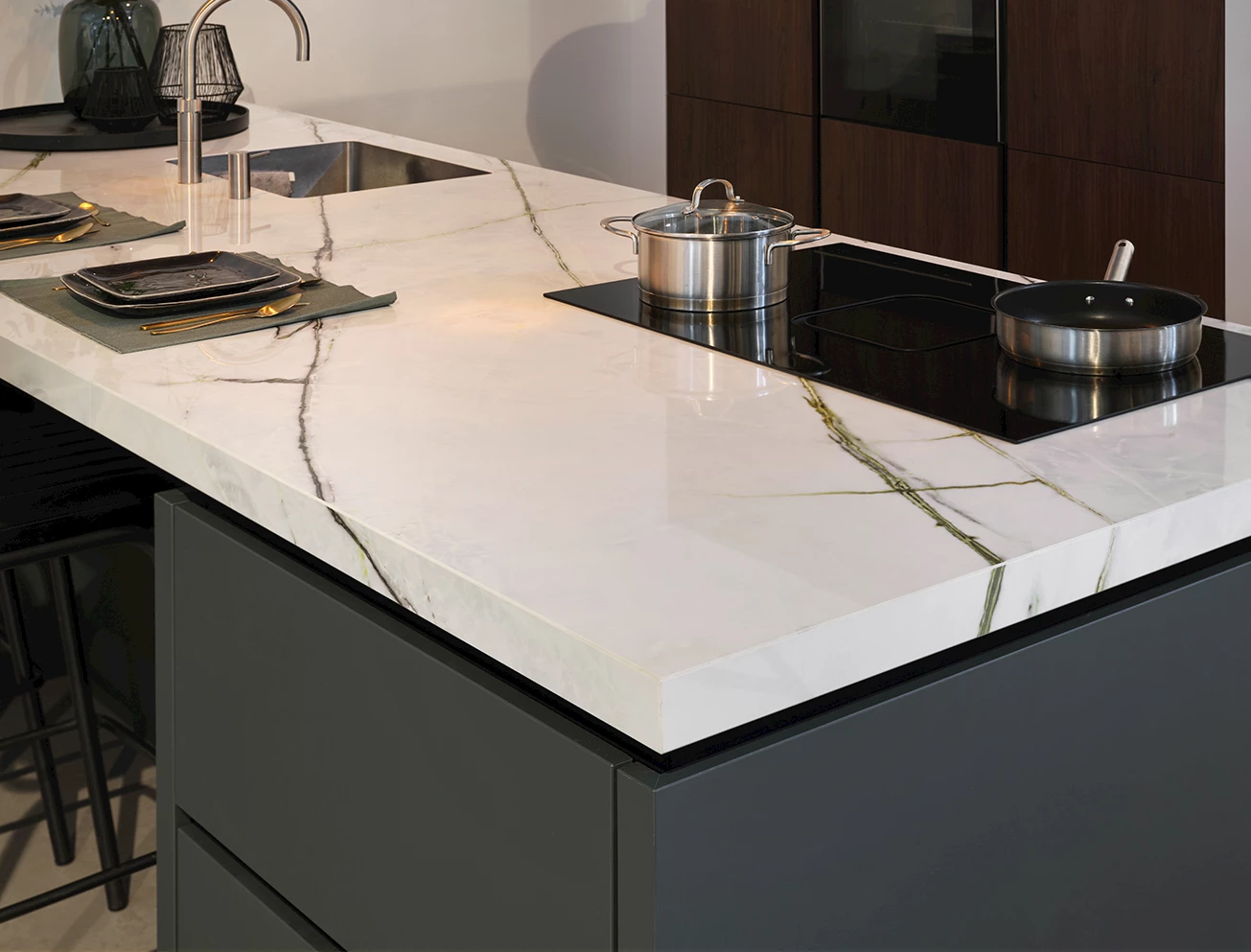 Keramieken werkblad schoonmaken